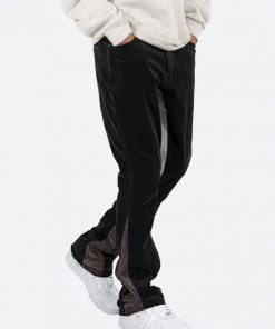 Mnml B356 Corduroy Flare Pants - Black