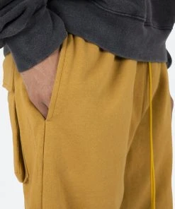 Mnml Flap Pocket Sweatshorts - Mustard