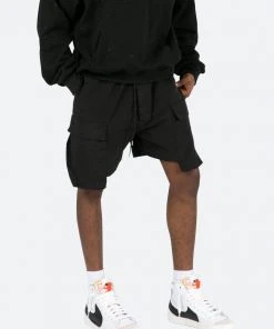Mnml Geo Cargo Shorts - Black