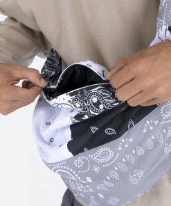 Mnml Accessories Paisley Shoulder Bag - Black