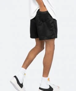 Mnml Summer Shorts - Black Bottoms