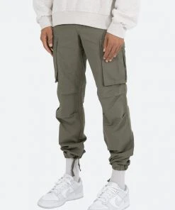 Mnml Vintage Cargo Pants - Olive Bottoms
