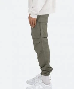 Mnml Vintage Cargo Pants - Olive Bottoms